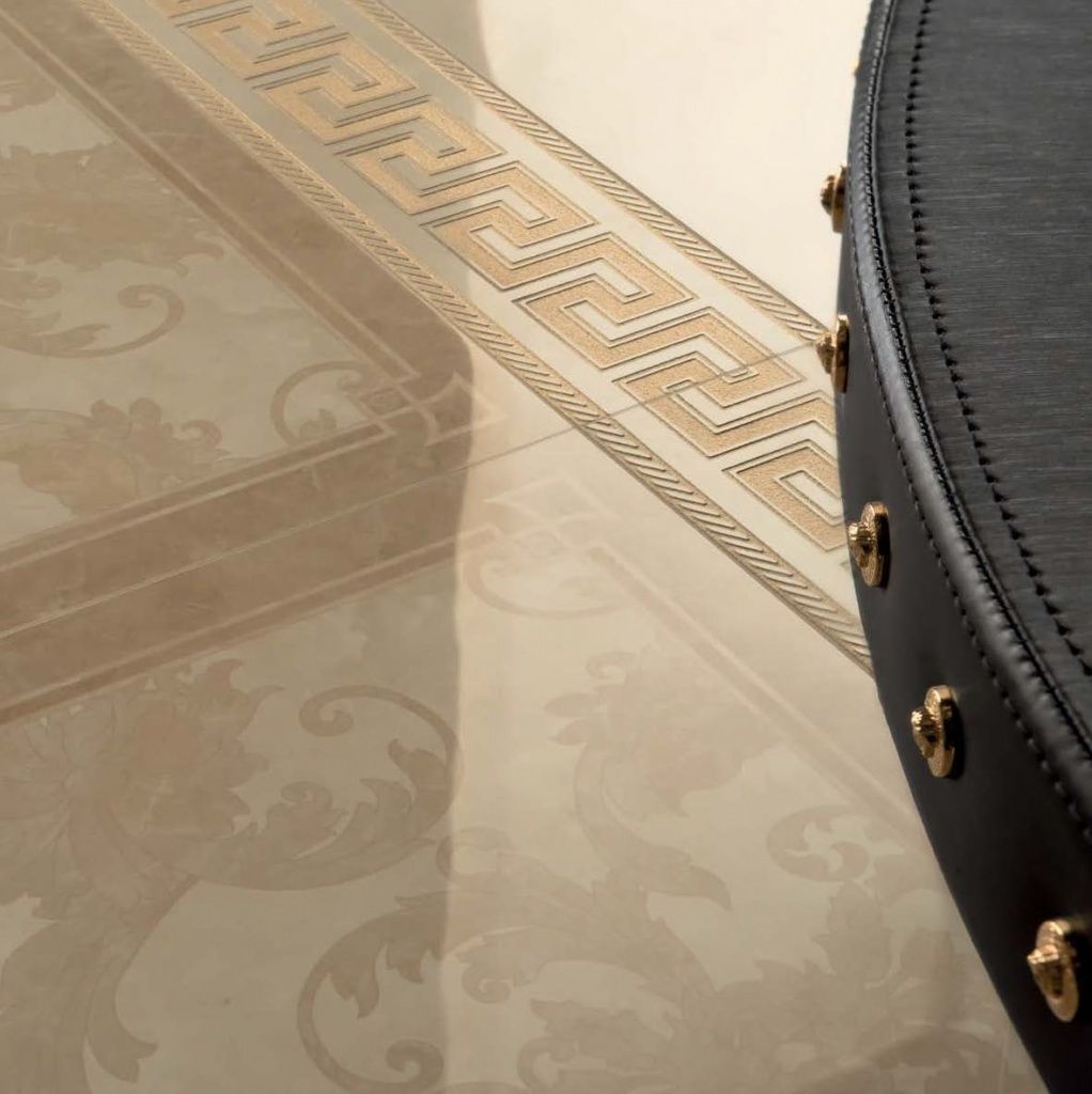 Versace 23.jpg